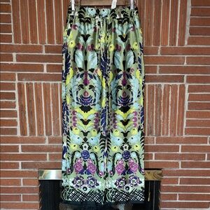 Beautiful Zara Flowing Satin Festival Pants Size Medium